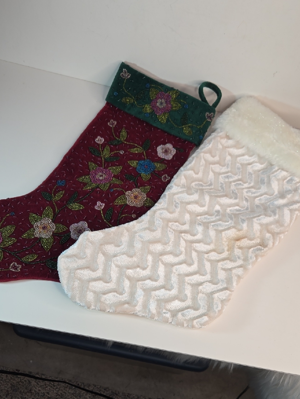 Christmas Stockings Set Glam Burgundy Green Beaded & White Fuzzy Sparkly Large - Picture 4 of 12